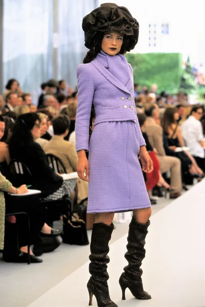 Look 2